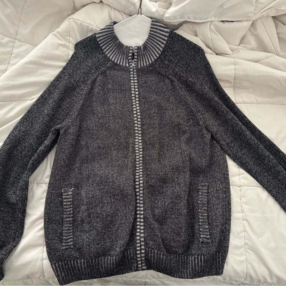 Women's Gray Zip-Up Sweater